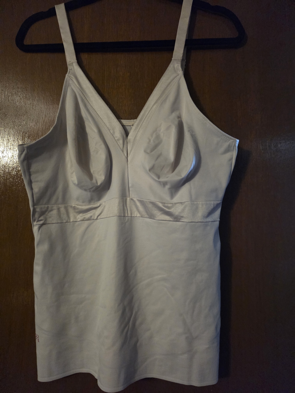 Ruby Ribbon Athlena Creme V-Neck Size 44 Cami